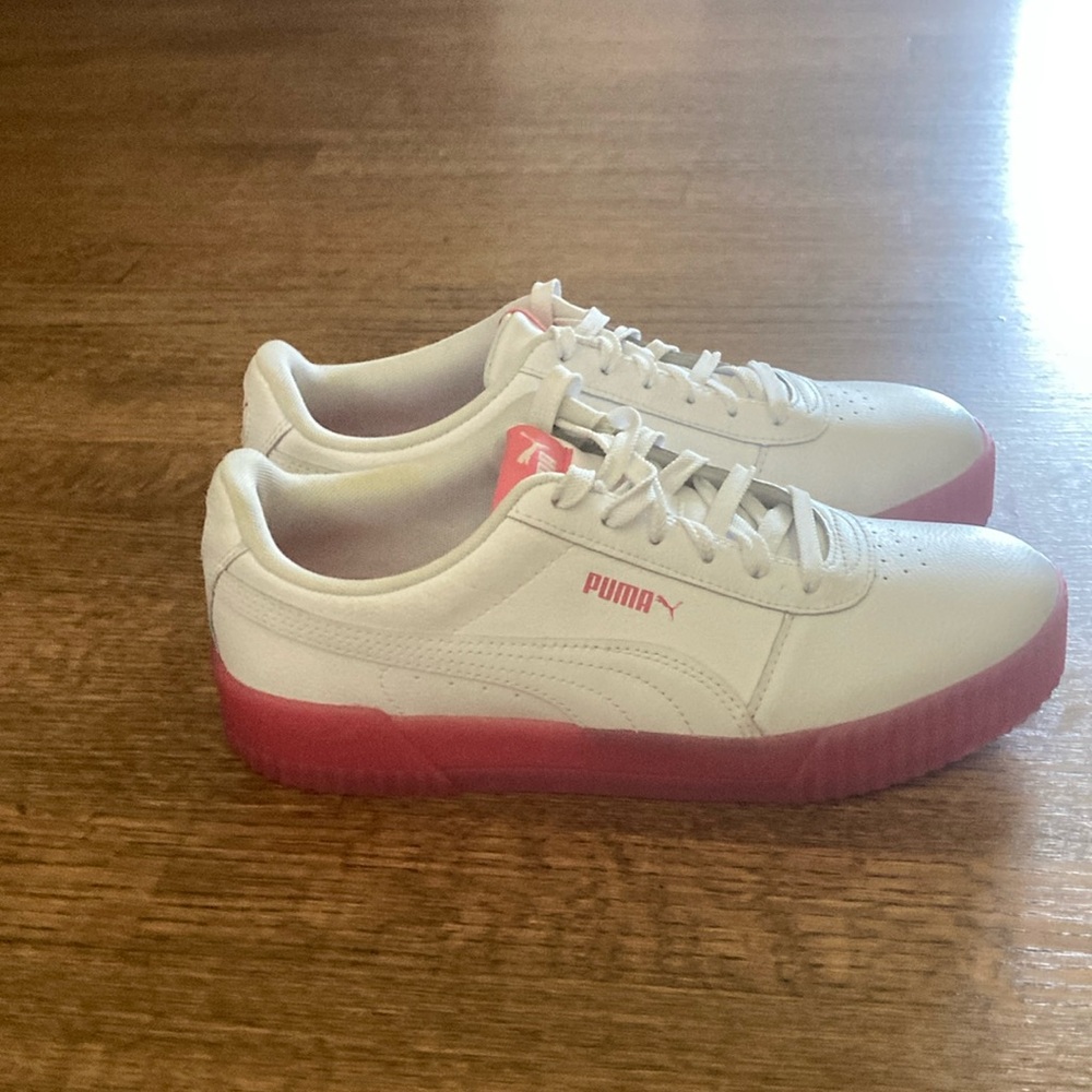 Puma White and Pink Sneakers LIKE NEW! - Picture 3 of 10